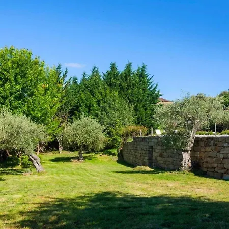 펜션 Appealing Holiday In Carrazeda De Ansia With Terrace