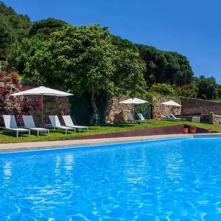 Dom wakacyjny Appealing Holiday In Carrazeda De Ansia With Terrace